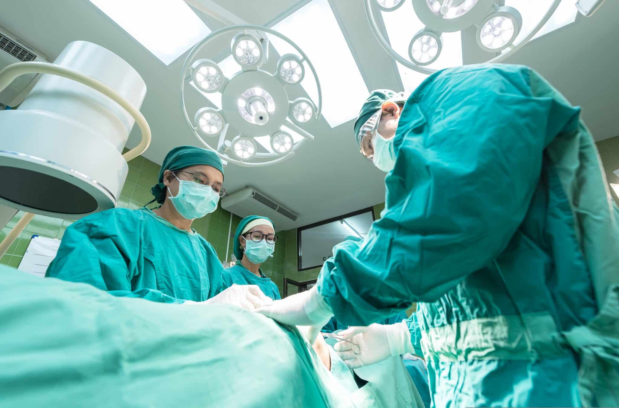 Image of doctors in active operation